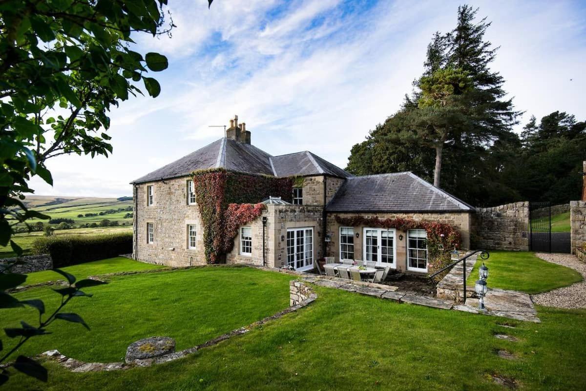 Вилла Broadgate House & Steading West Woodburn Экстерьер фото